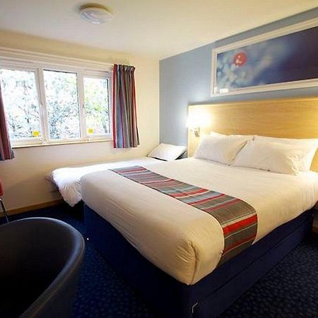 Travelodge Harlow Kültér fotó