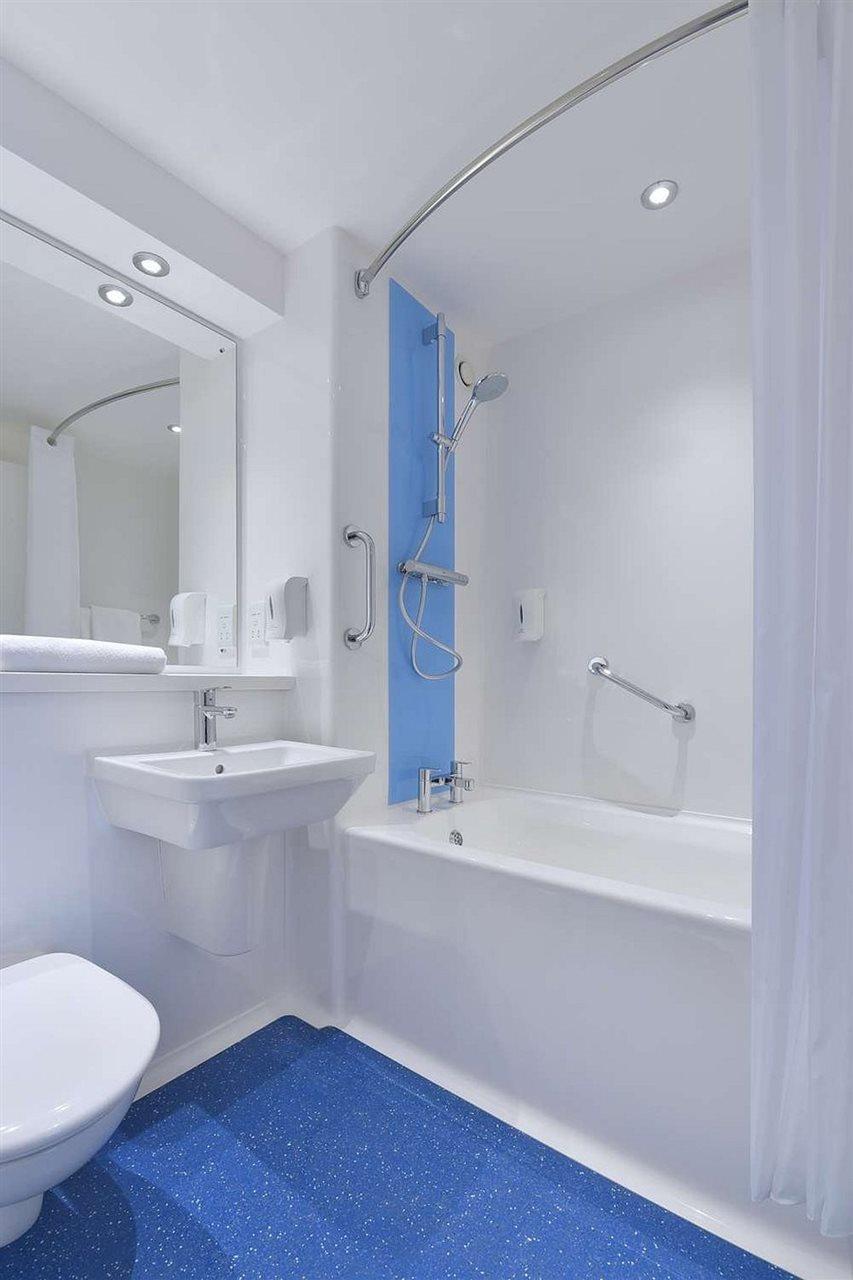 Travelodge Harlow Kültér fotó