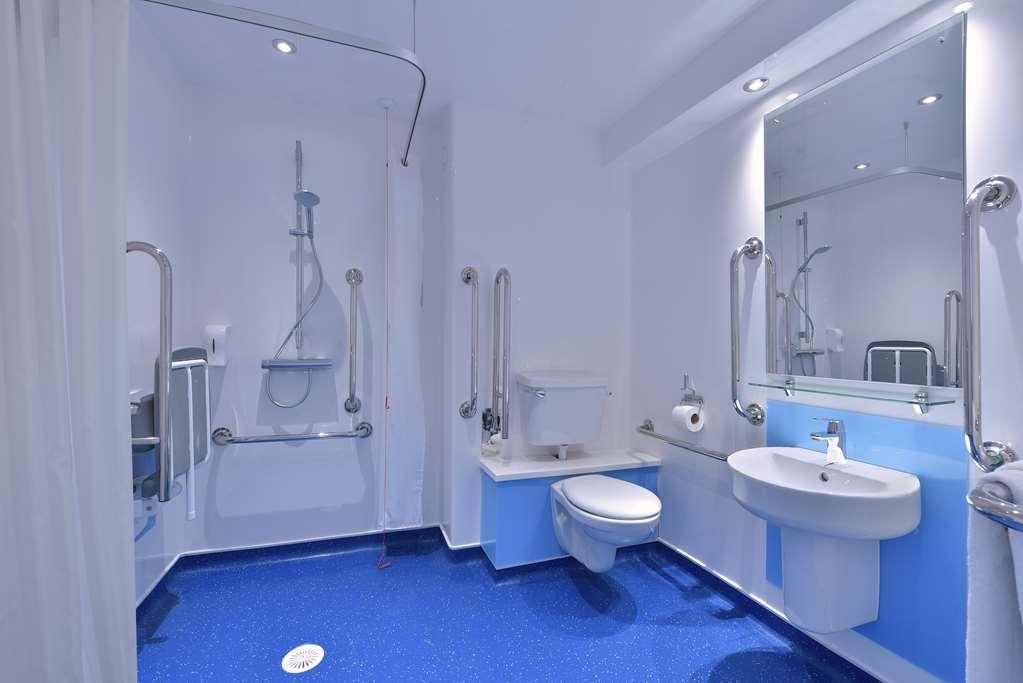 Travelodge Harlow Szoba fotó