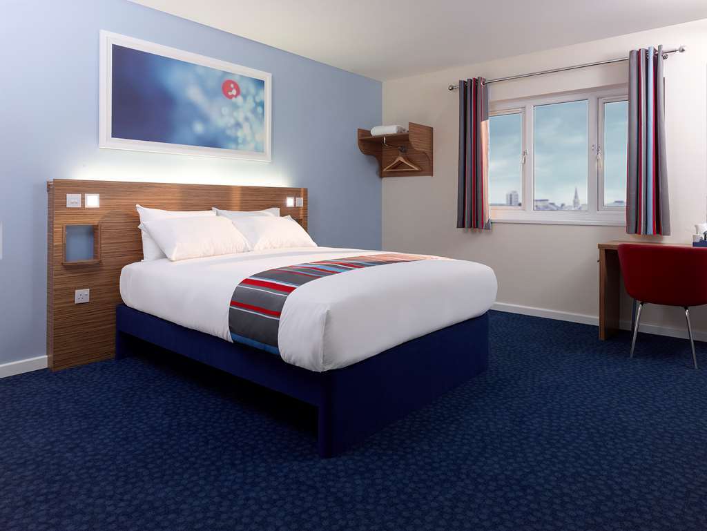 Travelodge Harlow Szoba fotó